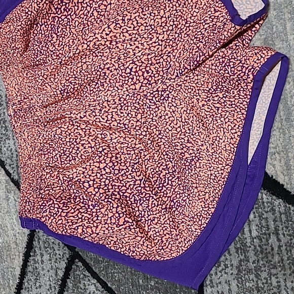 NIKE DRI-FIT EMBROIDERED SWOOSH LOGO MESH LINED ATHLETIC RUNNING SHORTS - Picture 2 of 12